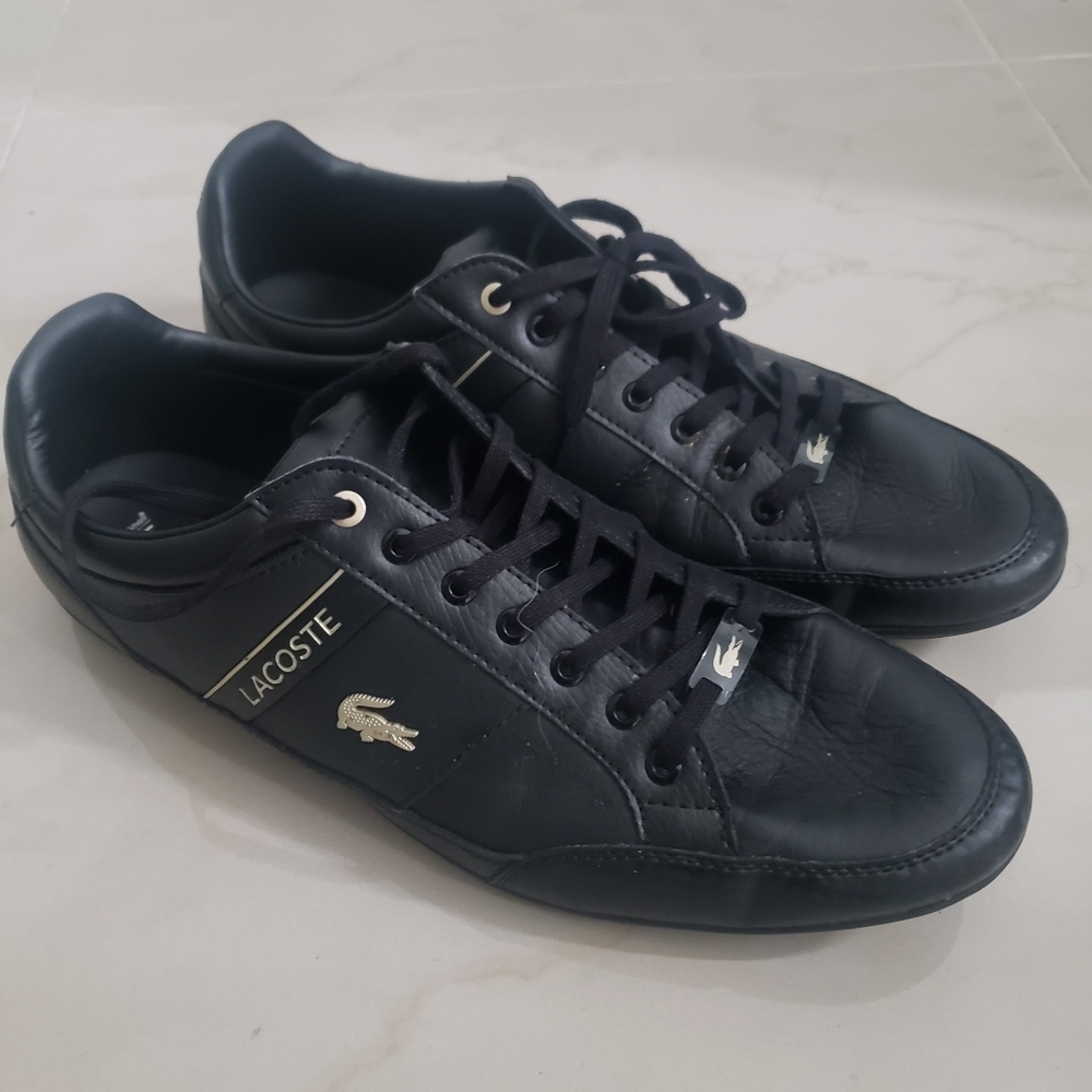 Shoes - Picture 2 of 4